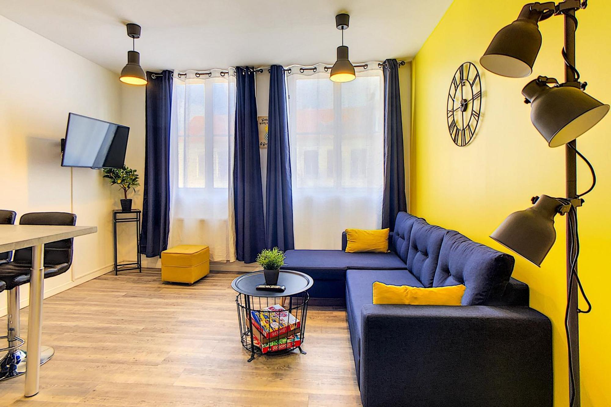 Appartement - Parking Prive Gratuit, Proche Centre-Ville Et Gare De Saint-Omer Сент-Омер Екстер'єр фото