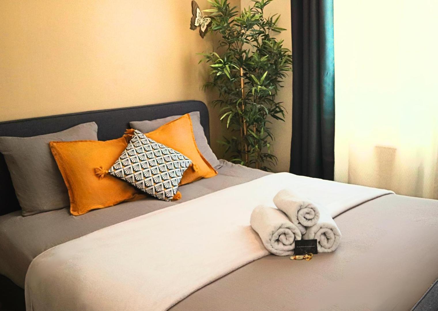 Appartement - Parking Prive Gratuit, Proche Centre-Ville Et Gare De Saint-Omer Сент-Омер Екстер'єр фото